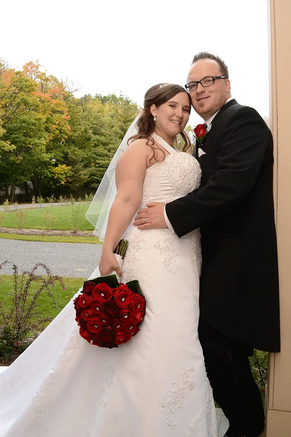 Bride and groom photographed by Crashphoto